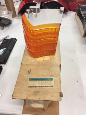 NOS 1980-81 Buick LH Turn Signal Lens 5930131 BN BP 80 1981 - Image 1 of 4