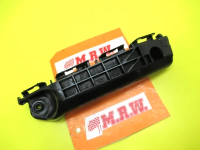 SOPORTE CLIP PARACHOQUES GUARDABARROS LADO DEL CONDUCTOR DELANTERO DERECHO OEM TOYOTA YARIS HATCHBACK 15-18 Foto 1 de 4