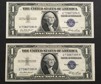 Lot of Two consecutive 1935 E Silver Certificate notes uncirculated $1.00 UH BlK - Image 1 of 2
