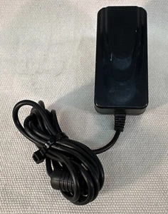 Genuine OEM Switching Adapter SOY SUN-1200250B3 12V 2.5 A Power Supply - Picture 1 of 5