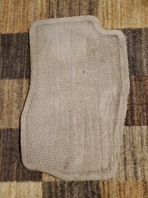 GM Floor Mat Passenger Front PRD-03033-M-3 - Image 1 of 4