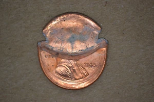 2000 Lincoln Cent- Broadstruck with huge obverse brockage- BU. Mushroom shape. - Picture 1 of 4