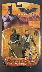 Batman Begins - Doble Hoja Bruce a Batman - Nuevo en Caja Sellado - Mattel H1328 2005 - Imagen 1 de 9