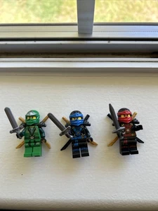 LEGO Ninjago Lloyd ZX Minifigura Rise of the Snakes Ninja Verde/Rojo - Imagen 1 de 2