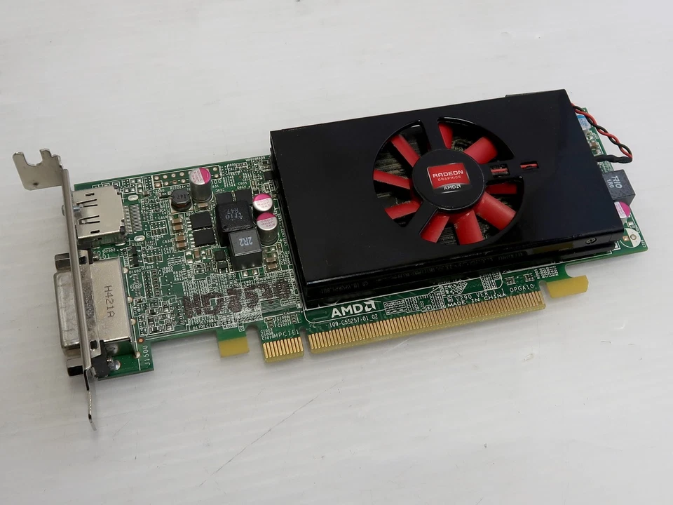 AMD Radeon HD 8570, 1GB, DDR3, DVI, Display Port, LOW PROFILE, Dell 0YT0RH, WORK - Image 1 of 3