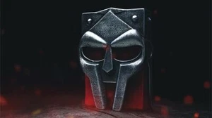 Armatura per carte guerriero (clip per carte) di Kings & Crooks | Trucco magico - Foto 1 di 6