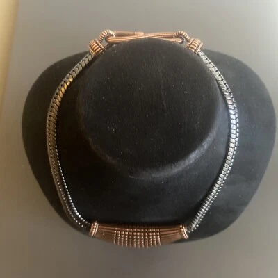 Collar Giles and Brother G&B Hippolyta Latón Dos Tonos, Urbano Foto 1 de 3