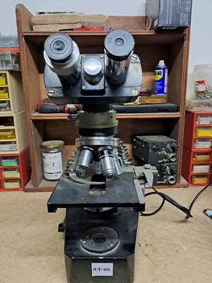 MICROSCOPE DE CONFERENCE GILLET & SIBERT 5 OBJECTIFS A NETTOYER ET A REVISER - Photo 1/4