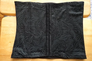 MAIDENFORM W83067 WOMANS BLACK FLORAL PRINT HOOK & EYE CINCHER/SIZE 7-L/NWOT - Picture 1 of 2