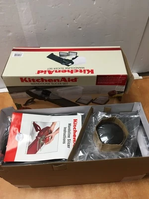 Juego de rebanadoras de mandolina KitchenAid • 4 piezas negras nuevas en caja Foto 1 de 4