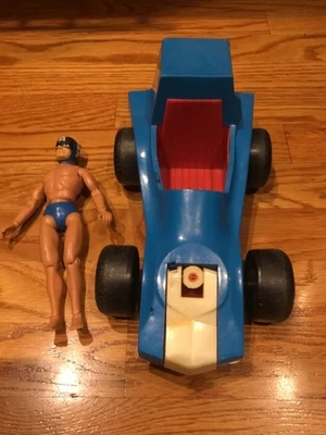 Figura Capitán América Mego 1974 vintage y coche Americar 1976 para reparación Foto 1 de 4