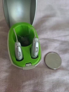 Phonak Audeo B90 RIC Rechargeable Hearing Aids + Charging Case Receiver In Canal - Picture 1 of 10
