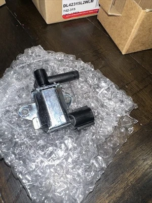 Клапан продувки паровой канистры DORMAN 911-851 для некоторых моделей Mitsubishi 06-21 - Изображение 1 из 4