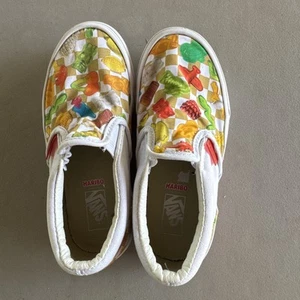 VANS Kids Haribo Sneaker Gummy Bear Candy Slip On Taglia 13 US/30,5 EU - Foto 1 di 13