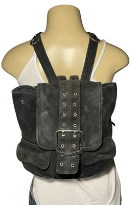 Urban Outfitters Mochila Mujer Gamuza Doble Bolsillo Frontal Anillo Correa Grunge Foto 1 de 4