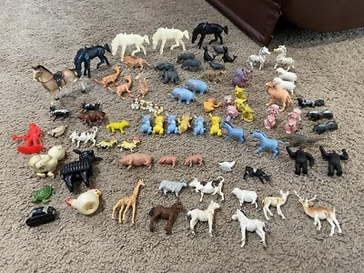 Vintage Mix Toy Lot Jak Pak Plastic Animals Come to the Fair Gumball Hong Kong - Image 1 of 4