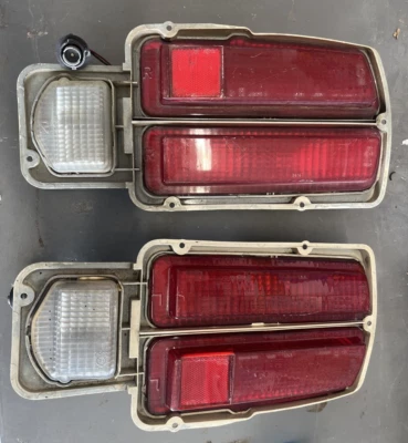 1974-78 Datsun 260Z 280Z motorista esquerdo e passageiro direito lanterna traseira com chicote de fios - Imagem 1 de 4