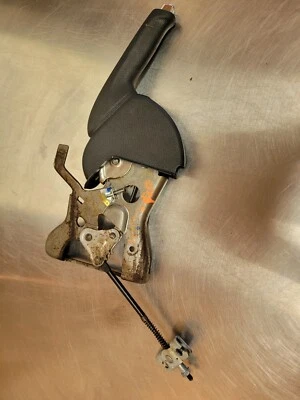 Control de manija de freno de estacionamiento de emergencia Honda Accord 2013-2017 47105-T2A-A02ZA OE Foto 1 de 4