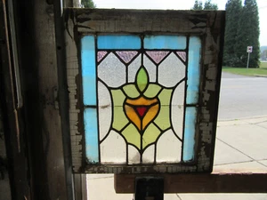 ~ ANTIQUE STAINED GLASS WINDOW COLORFUL ~ 18.5 x 19.5 ~ ARCHITECTURAL SALVAGE - Picture 1 of 7