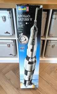 Apollo Saturn V 1:96 Model Kit | Revell 04805 | 40th Anniversary Edition *RARE* - Picture 1 of 9