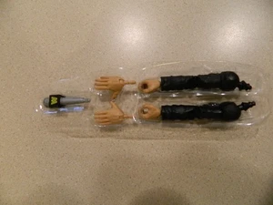 WWE Elite Collection Howard Finkel BAF beide Arme, Hände & Mikrofon - Bild 1 von 3