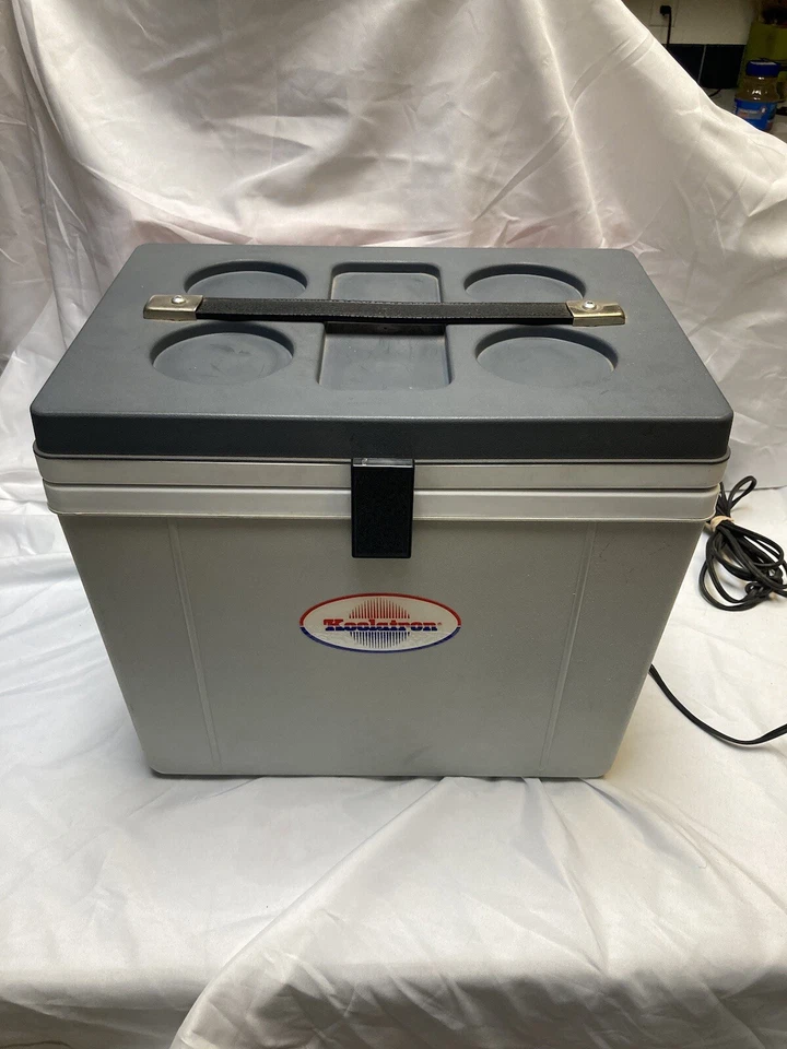 Koolatron Vintage Traveler con adaptador de CA y manual original - probado/funciona Foto 1 de 4