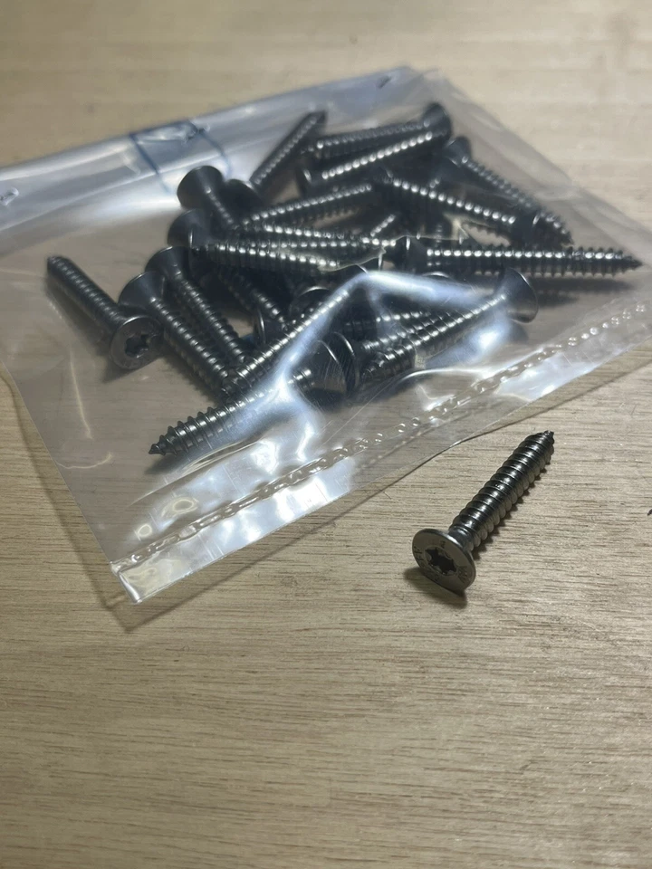 VITE ACCIAIO INOX A4 4,5X25 TESTA SVASATA PIANA IMPRONTE TORX T25 25PZ. - Immagine 1 di 1
