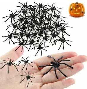 Schwarze Kunststoffspinnen x100 Spielzeug praktische Witze Hallowe’en Netz Dekoration - Bild 1 von 16