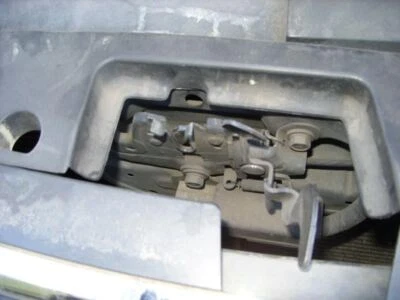 Actuador de cierre de capó 04 05 06 2007 Nissan Máxima #O Foto 1 de 4