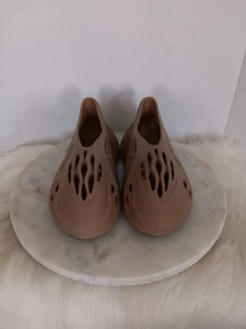 Adidas Yeezy Foam RNNR Men's Size 7 Ochre Comfort Shoes Sandals - Picture 1 of 16