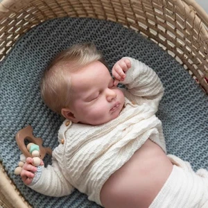 Muñecas bebé renacido realistas de 19 pulgadas niña cuerpo completo silicona recién nacido bebé dormido niño - Imagen 1 de 4