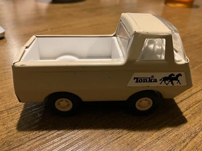 Vintage Tonka Die cast Truck 55501 -  2½”H x 4½” Aero  - Image 1 of 4