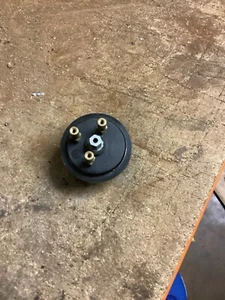 Jaguar Xk120 Corno Sezione Bakerlite Per Ricambi O Riparazioni - Foto 1 di 3