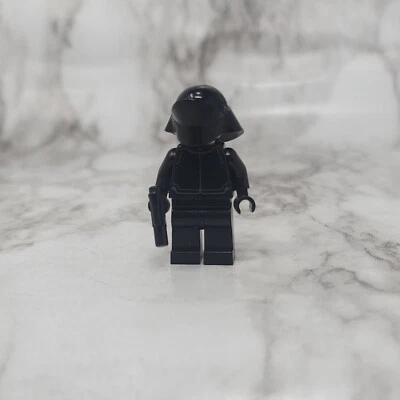 Lego First Order Crew Member Minifigure Star Wars 75101 - Image 1 of 2