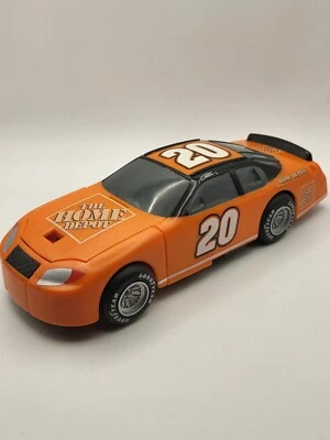 Coche de juguete de plástico NASCAR Tony Stewart #20 Home Depot Foto 1 de 4