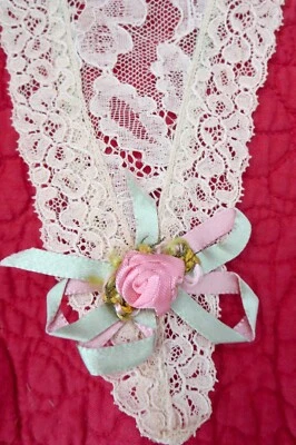 1920-е OSS Чайное Платье Аппликации Белье Кружевная и Шелковая Лента Розетки Отделка 4 Наличие - Изображение 1 из 4