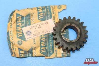 Новый из старых запасов Yamaha 3-е колесо передач 1969 R3 1967 YR1 1968 YR2 деталь # 168-17231-00 - Изображение 1 из 4