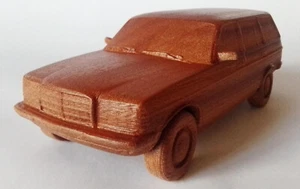 1:16 E-Class W123 Estate Wood Wagon Car Scale Model Oldtimer Replica Vintage - Picture 1 of 11