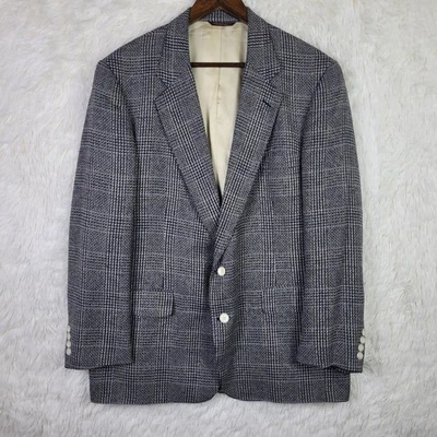 Vtg 42R Cricketeer Gray & Navy Blue Glen Check Tweed Blazer Sport Coat - Image 1 of 4