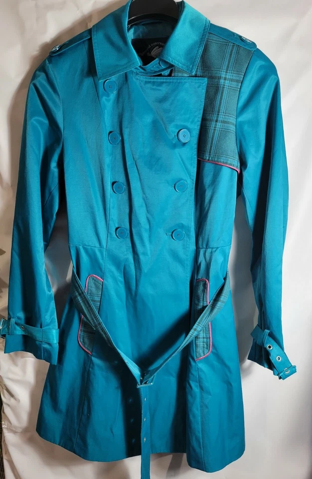 Trench impermeable verde con envidia para mujer de doble botonadura verde azulado con cinturón talla grande Foto 1 de 4