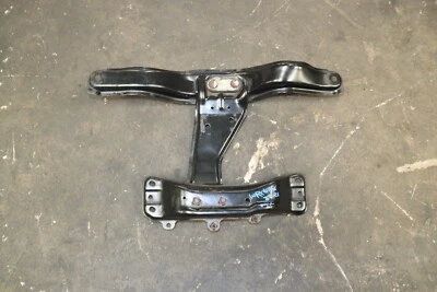 Subaru Impreza WRX 2008-2014 sedán transmisión travesaño OEM Foto 1 de 4