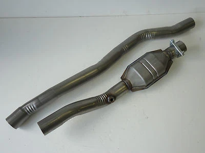1994 1995 1996 Dodge Dakota 3.9L V6 4WD Catalytic Converter Foto 1 de 4