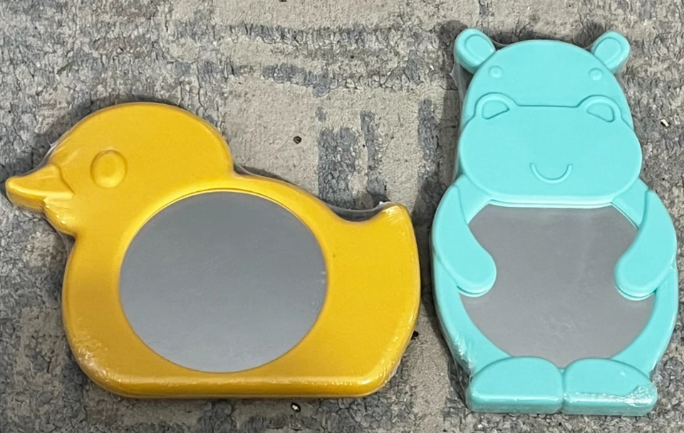 2 espejos de baño para niños hipopótamo azul y pato amarillo Bullseye's Playground Foto 1 de 1