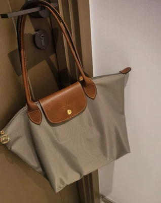 Longchamp Le Pliage Gray Medium - Image 1 of 4