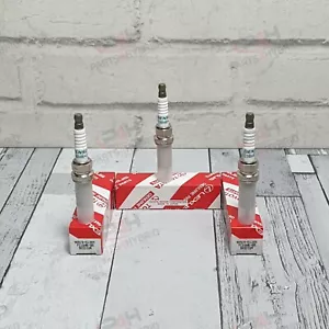 GENUINE TOYOTA AYGO X SPARK PLUGS KGB70 DENSO IRIDIUM OEM 90919-01289 FC16HRQ8 - Picture 1 of 1