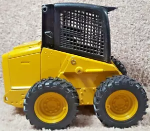 2007 ERTL 1/16 Diecast John Deere 320 SkidSteer Loader For Parts Or Repair - Picture 1 of 11