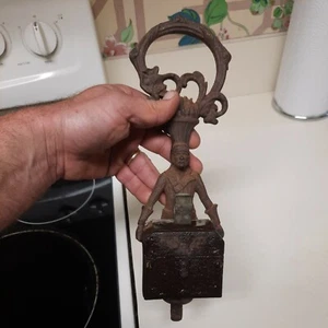 Antique Handle of 1928 Cast Iron H D Bloch & Co. Pirate Chest Standing Ashtray - Picture 1 of 9