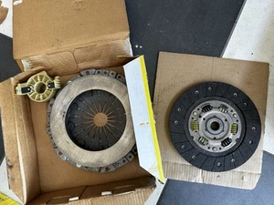 Kit frizione LUK 622048900 con ALFA ROMEO FIAT LANCIA - Foto 1 di 2