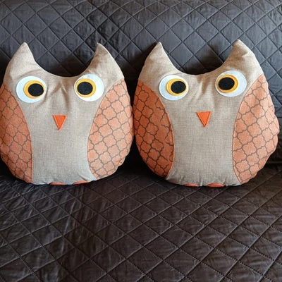 Set Of Two Owl Pillows 13"H X 16"W - Image 1 of 4
