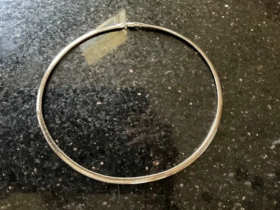 Collar Omega de plata de ley de 16" Foto 1 de 4